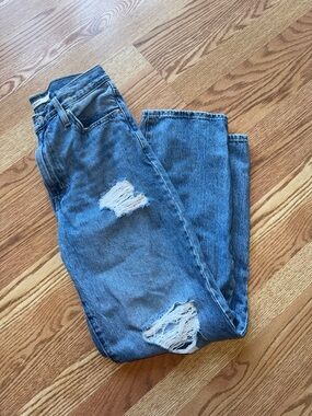 Women’s Levi jeans